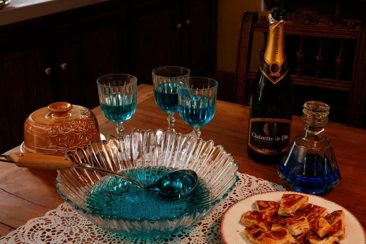 Maison D'Hotes A L'Ombre Bleue Mittainville Eksteriør bilde